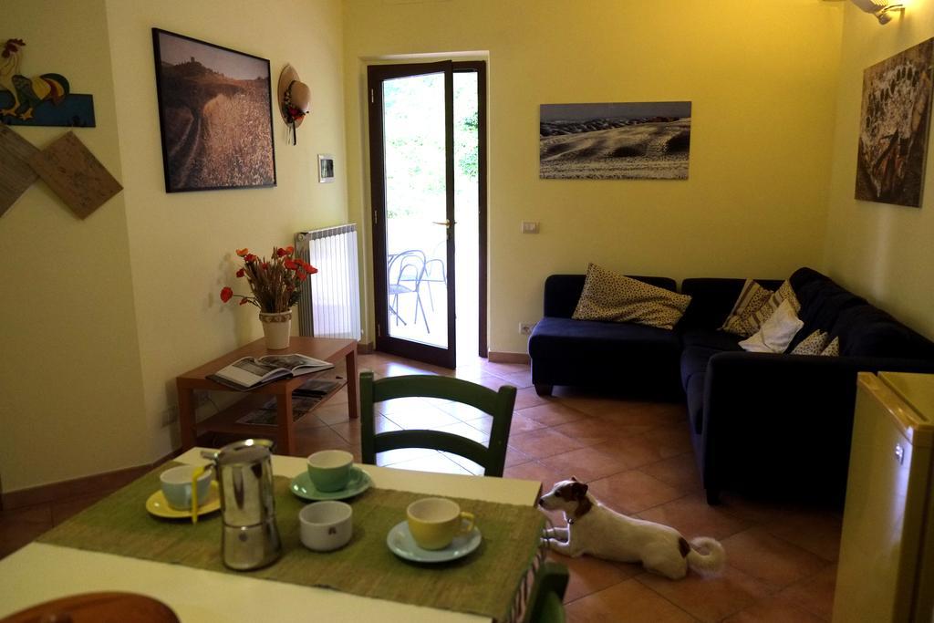 Agriturismo La Roverella Monteroni dʼArbia Εξωτερικό φωτογραφία